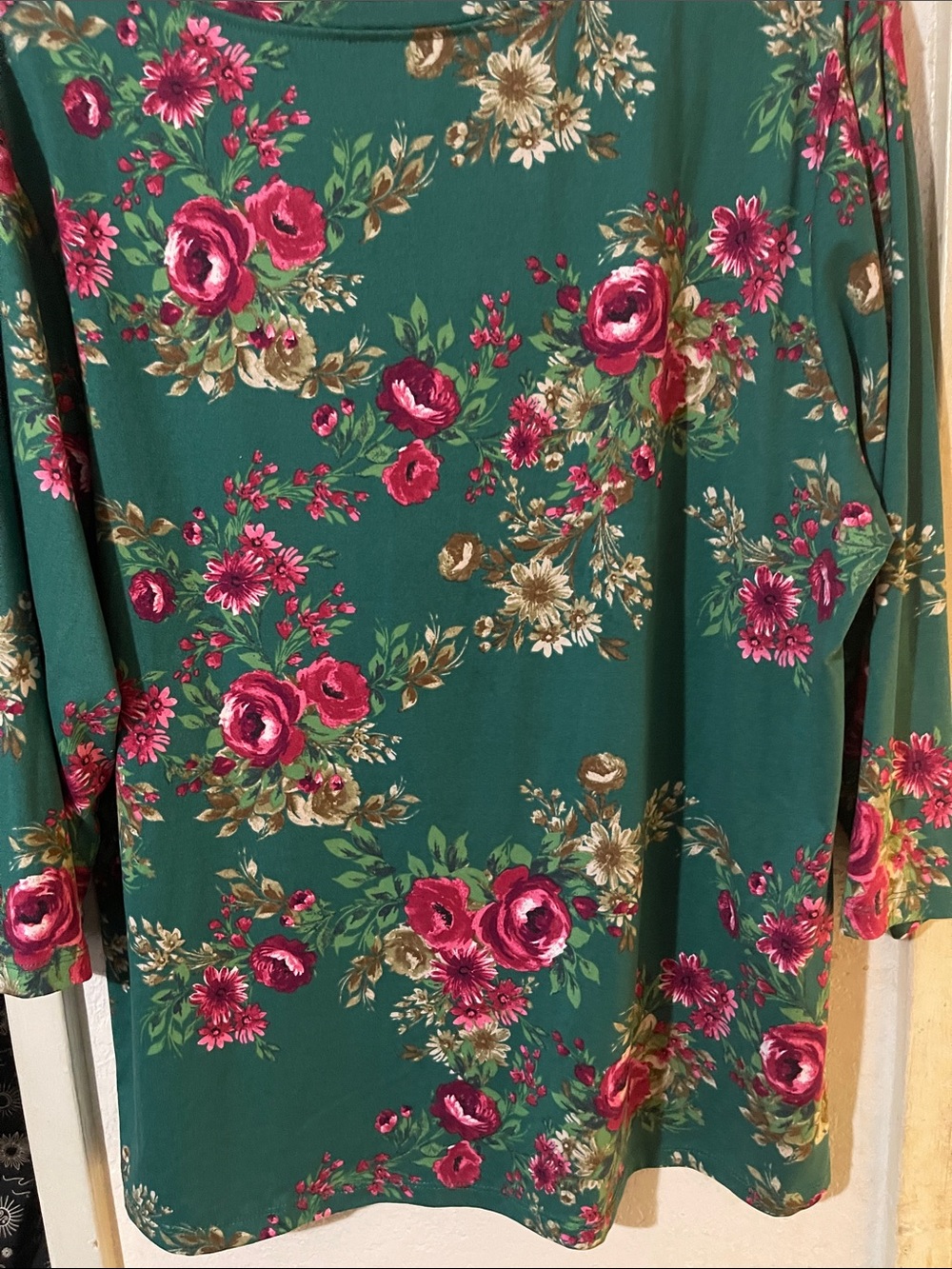 The Pioneer Woman Green Floral V-Neck Blouse with Pink Blooms - Picture 4 of 4